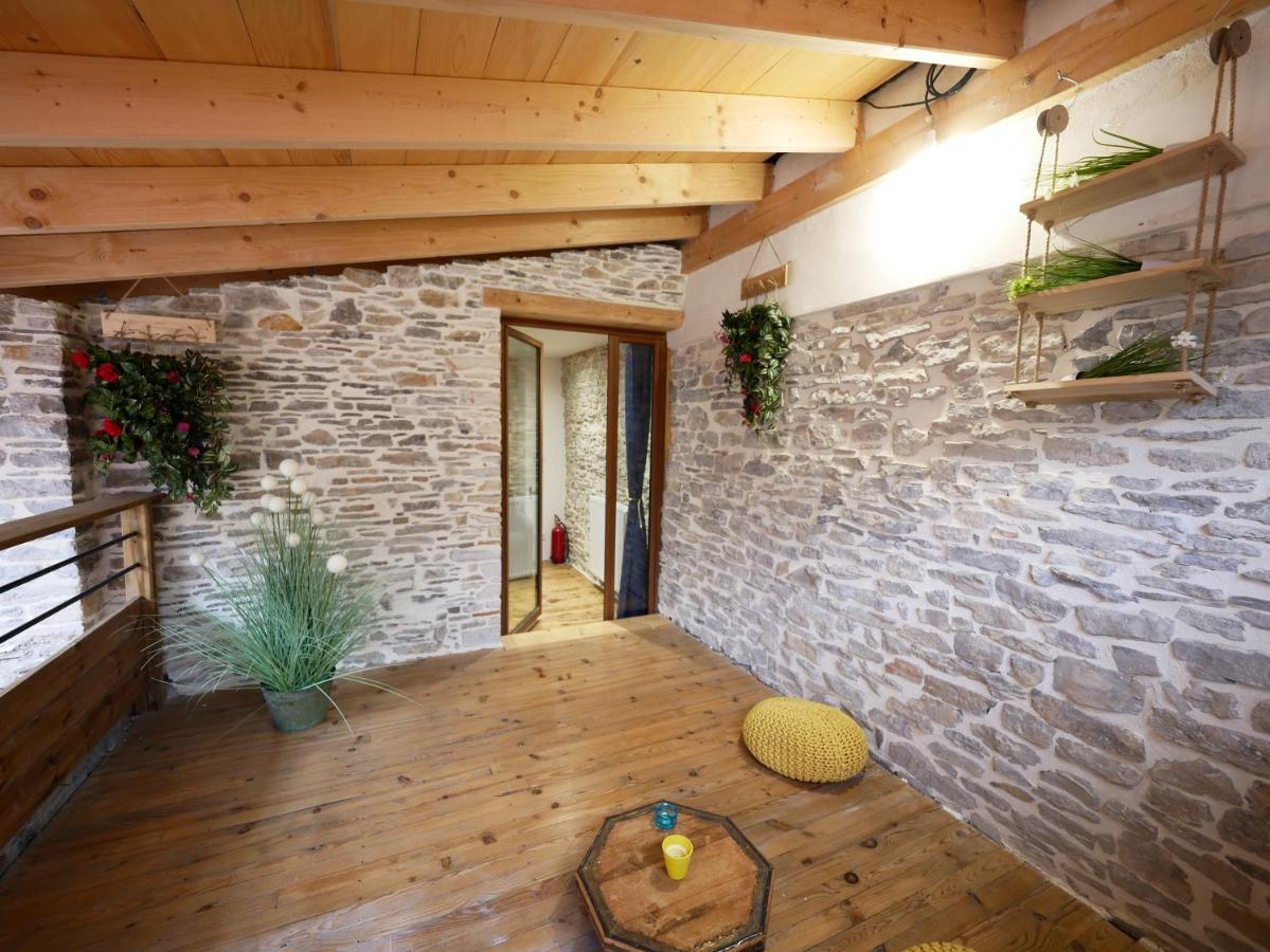 Gite De Crémieu Exterior foto